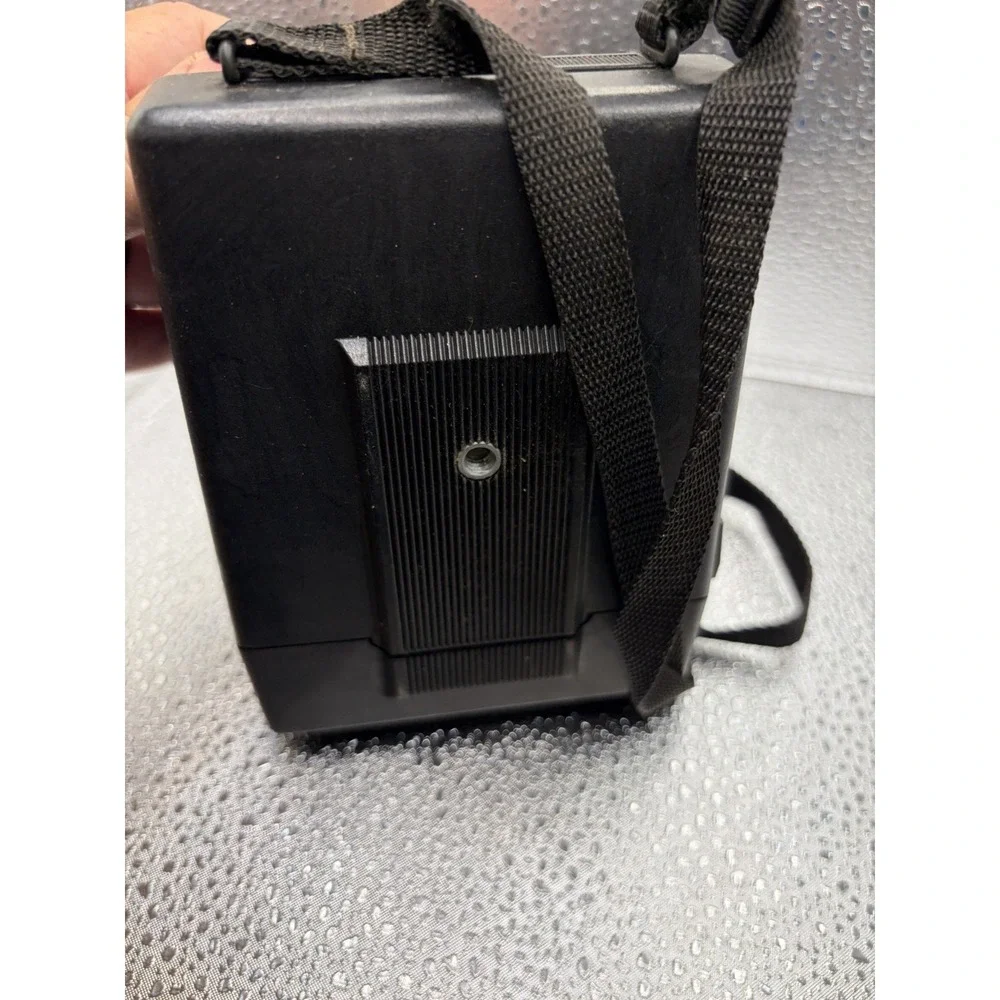 Vintage Polaroid  Sun 660 Autofocus Camera 600 Series Untested